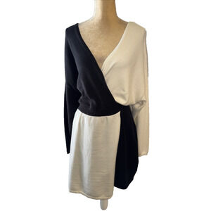 New Express Black/White Color Block Cross Over Sweater Dress Size XL78